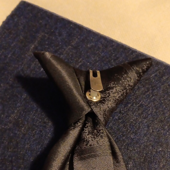 One-Of-a-Kind Statement TIE - Picture 5 of 6